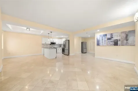 399 11th Palisades Park NJ 07650