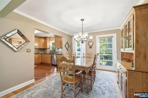 36 Calumet Avenue Oakland NJ 07436