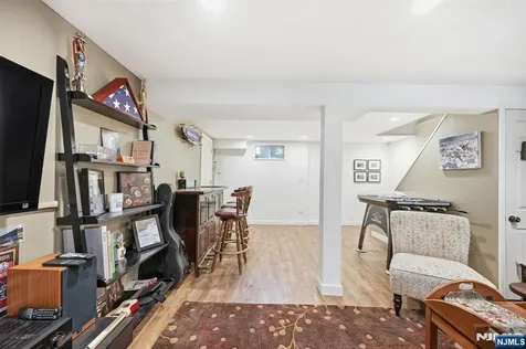 36 Calumet Avenue Oakland NJ 07436
