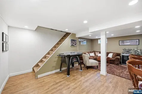 36 Calumet Avenue Oakland NJ 07436