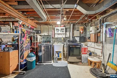 36 Calumet Avenue Oakland NJ 07436