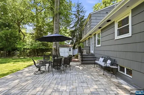 36 Calumet Avenue Oakland NJ 07436
