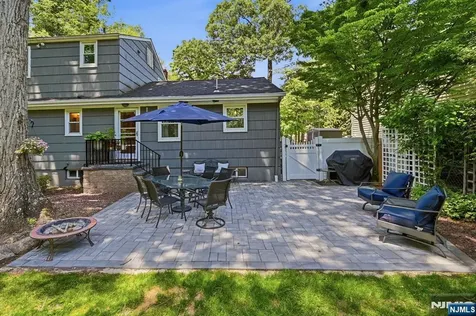 36 Calumet Avenue Oakland NJ 07436