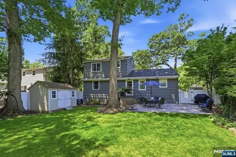 36 Calumet Avenue Oakland NJ 07436