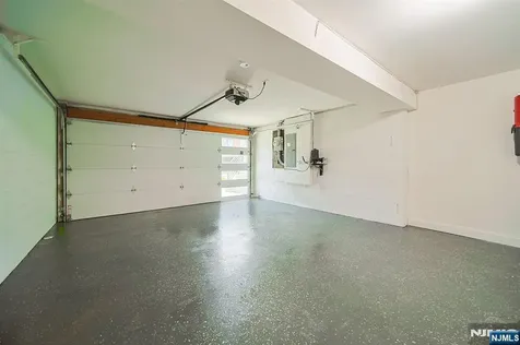 309 7th Palisades Park NJ 07650