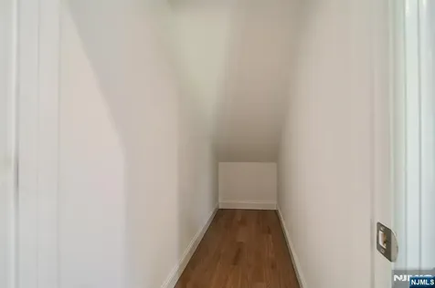 309 7th Palisades Park NJ 07650