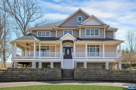 26 Sunset Road Livingston NJ 07039