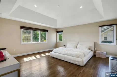 26 Sunset Road Livingston NJ 07039