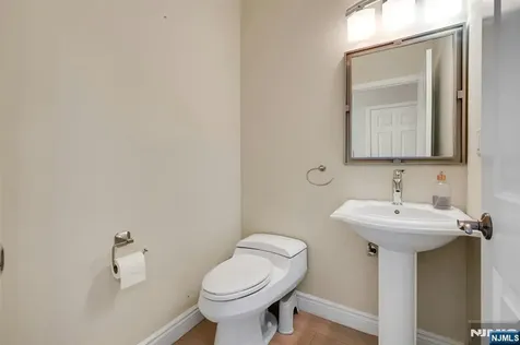 26 Sunset Road Livingston NJ 07039