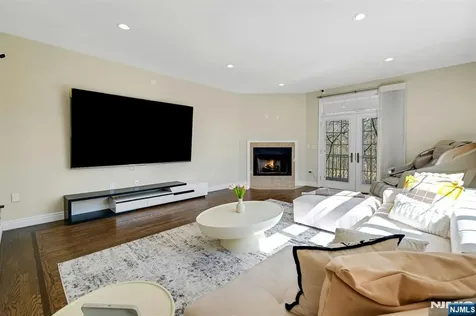 26 Sunset Road Livingston NJ 07039