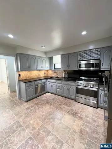 80 Ray Street Garfield NJ 07026
