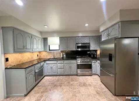 80 Ray Street Garfield NJ 07026