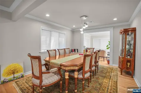 318 Briarcliff Lane Paramus NJ 07652
