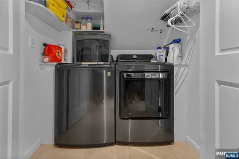 318 Briarcliff Lane Paramus NJ 07652