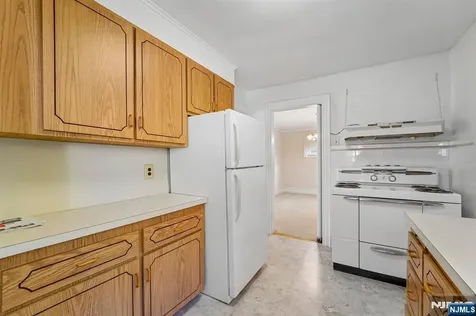 124 Walker Road West Orange NJ 07052