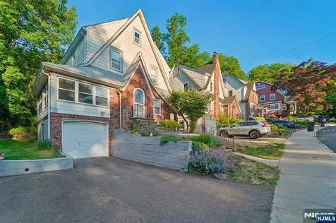 124 Walker Road West Orange NJ 07052