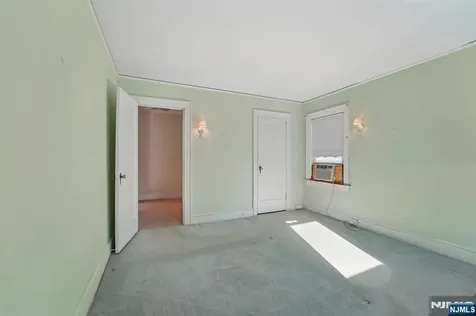 124 Walker Road West Orange NJ 07052