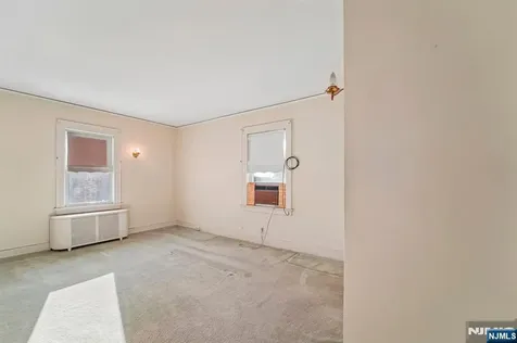 124 Walker Road West Orange NJ 07052