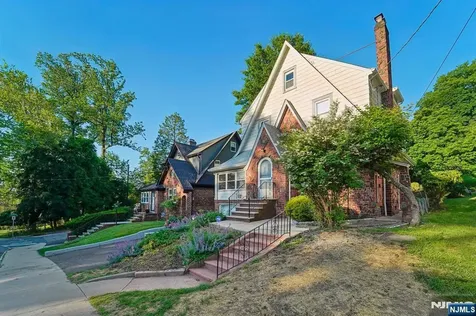 124 Walker Road West Orange NJ 07052