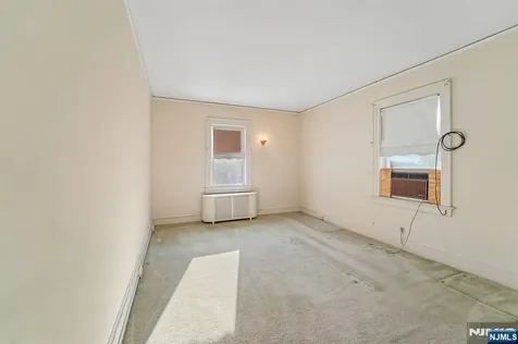 124 Walker Road West Orange NJ 07052