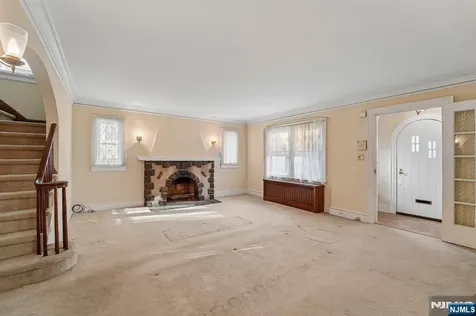 124 Walker Road West Orange NJ 07052