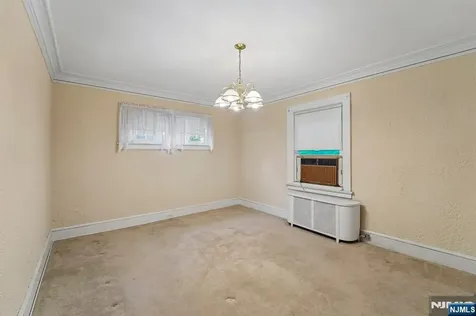 124 Walker Road West Orange NJ 07052