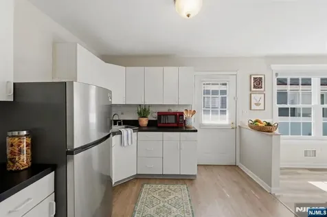 81 Hudson Avenue Ridgefield Park NJ 07660