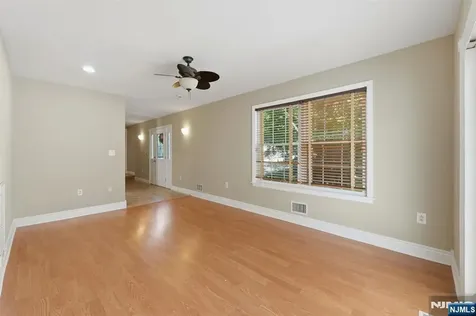 81 Hudson Avenue Ridgefield Park NJ 07660