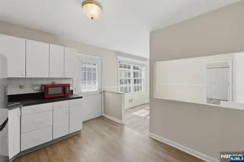 81 Hudson Avenue Ridgefield Park NJ 07660