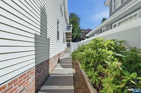 81 Hudson Avenue Ridgefield Park NJ 07660