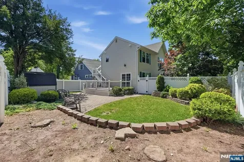 81 Hudson Avenue Ridgefield Park NJ 07660