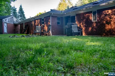 45 Peters Lane North Haledon NJ 07508