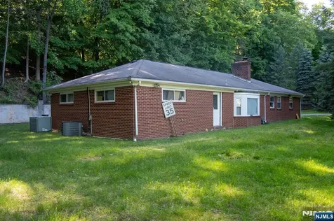 45 Peters Lane North Haledon NJ 07508