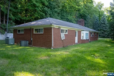 45 Peters Lane North Haledon NJ 07508