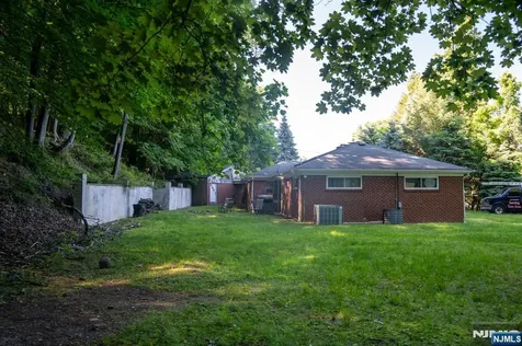 45 Peters Lane North Haledon NJ 07508