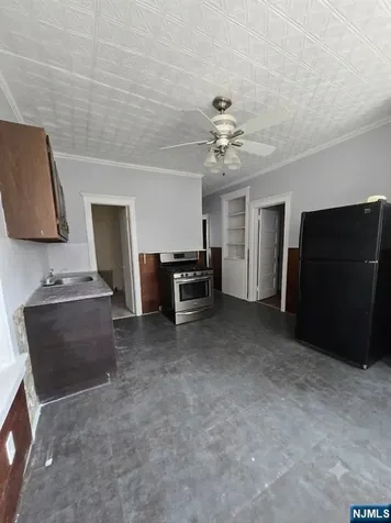243 4th Street Paterson NJ 07522