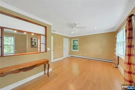 72 Mountain Avenue Warren NJ 07059