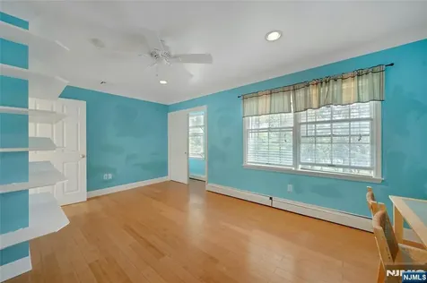 72 Mountain Avenue Warren NJ 07059