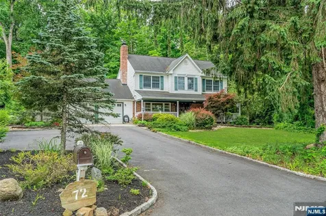 72 Mountain Avenue Warren NJ 07059