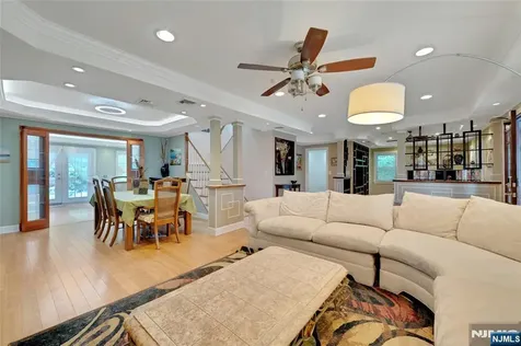 72 Mountain Avenue Warren NJ 07059