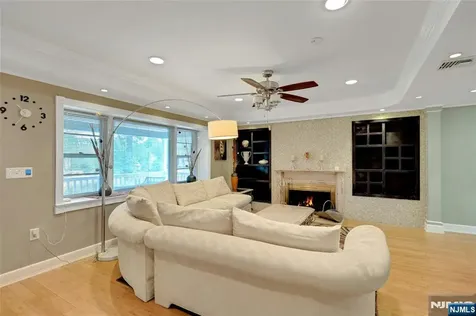 72 Mountain Avenue Warren NJ 07059