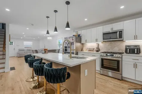 12 Florence Avenue South River NJ 08882