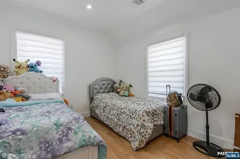 12 Florence Avenue South River NJ 08882