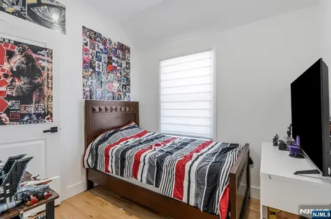 12 Florence Avenue South River NJ 08882