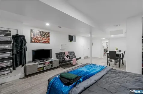12 Florence Avenue South River NJ 08882