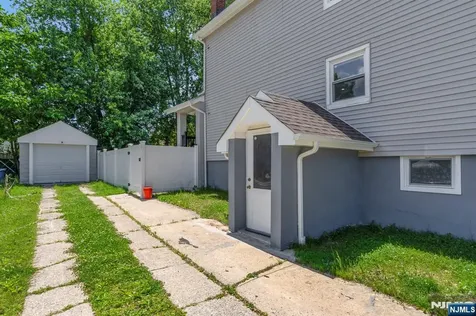 12 Florence Avenue South River NJ 08882