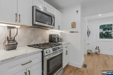 12 Florence Avenue South River NJ 08882