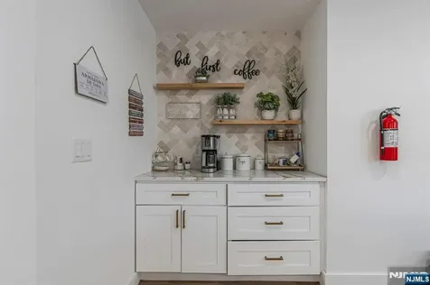 12 Florence Avenue South River NJ 08882