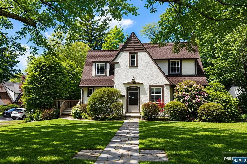 298 Audubon Road Englewood NJ 07631