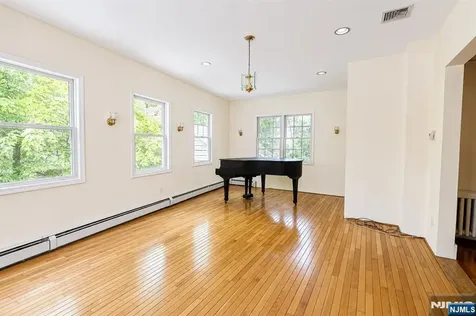 298 Audubon Road Englewood NJ 07631